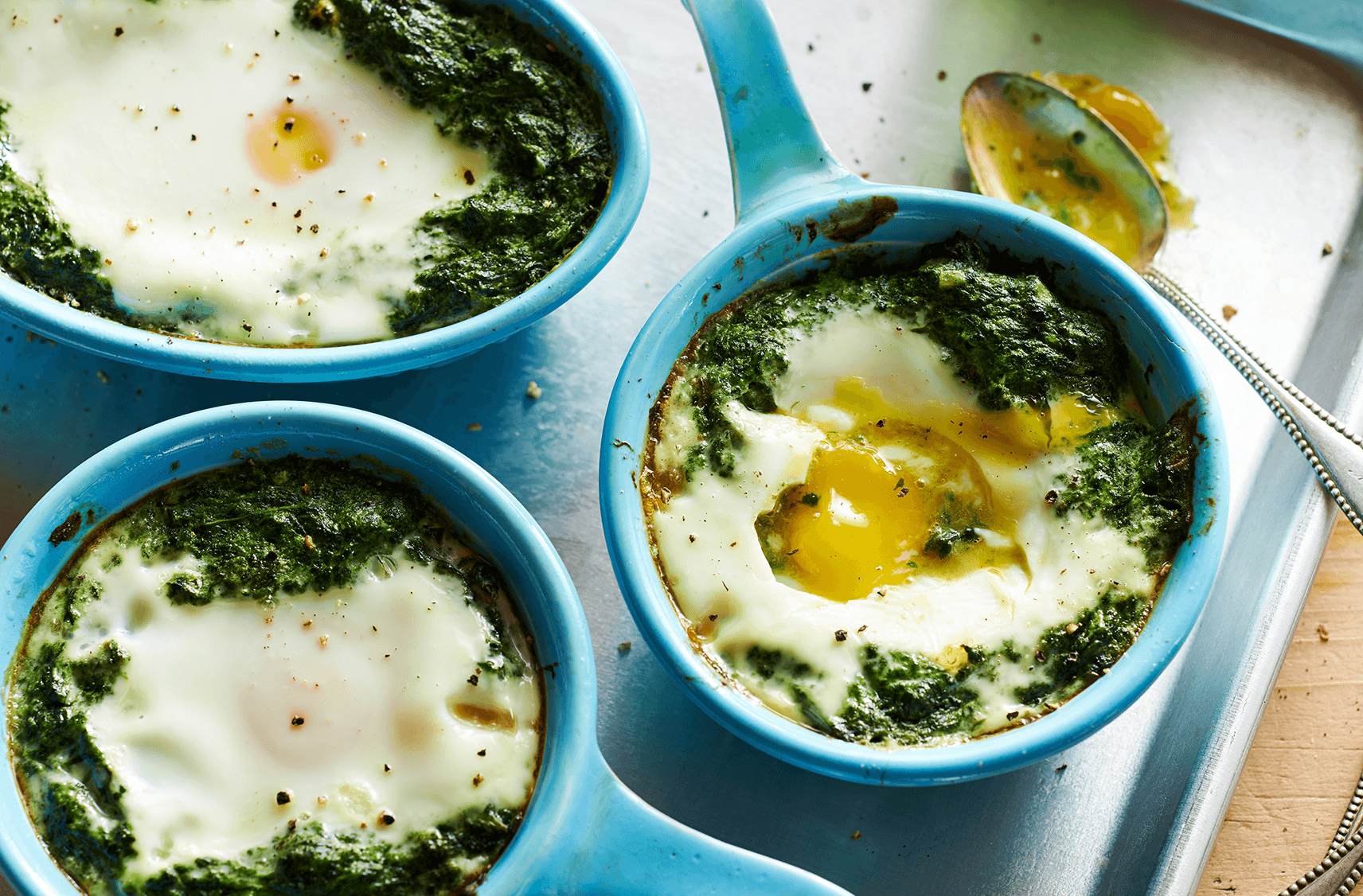 baked_eggs_and_spinach_bs.png